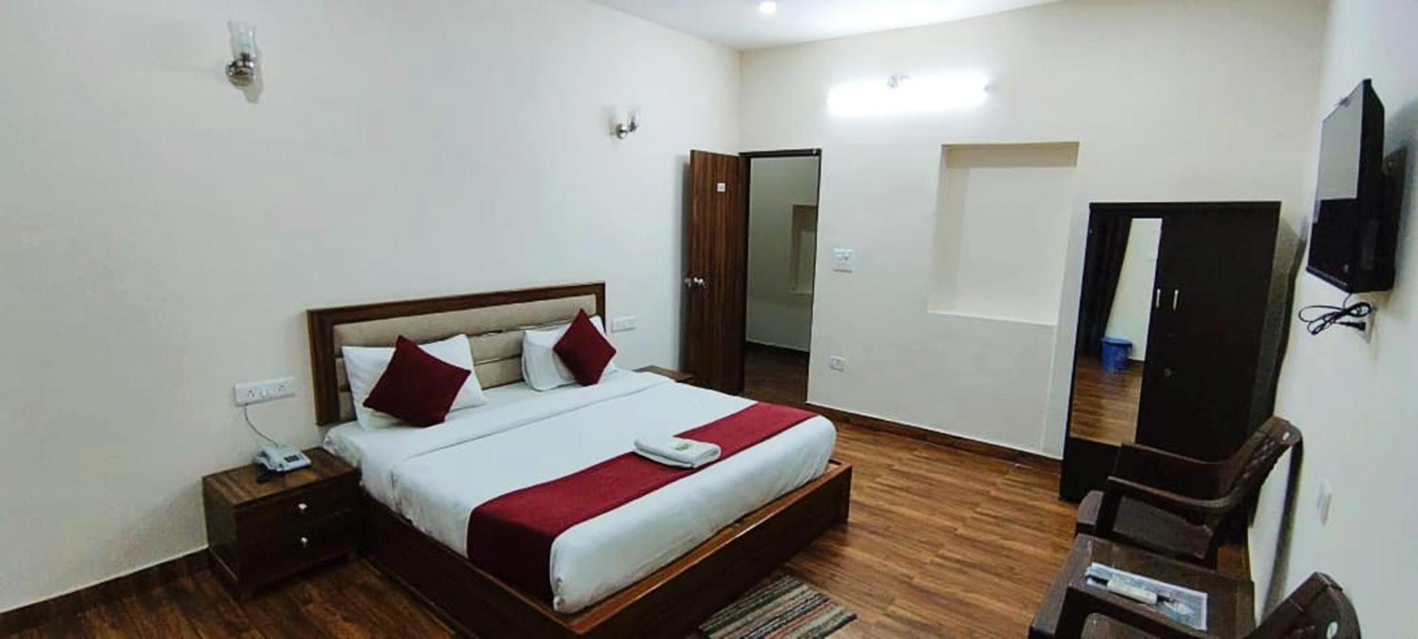 Luxury Rooms In Safdarjung Enclave Near Aiims & Safdarjung Hospital New Delhi Exterior photo