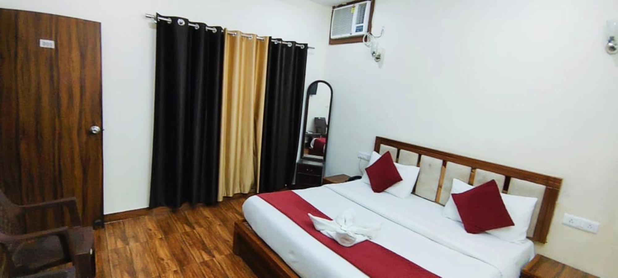 Luxury Rooms In Safdarjung Enclave Near Aiims & Safdarjung Hospital New Delhi Exterior photo