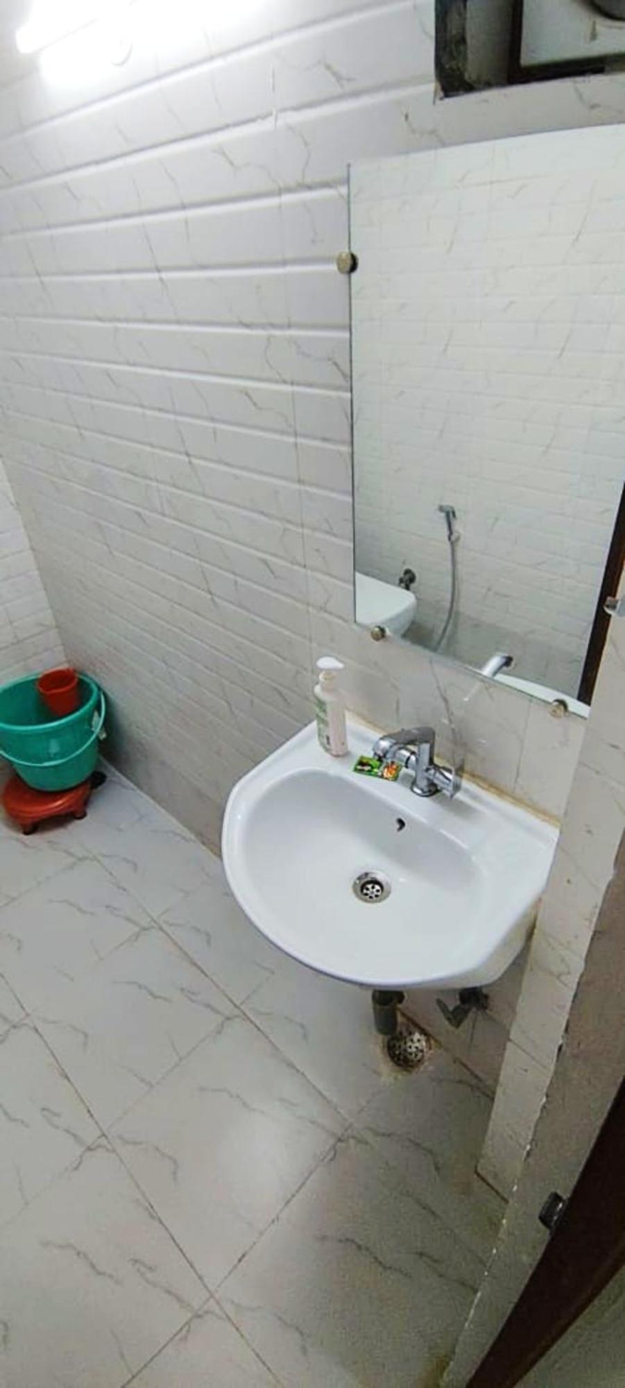 Luxury Rooms In Safdarjung Enclave Near Aiims & Safdarjung Hospital New Delhi Exterior photo